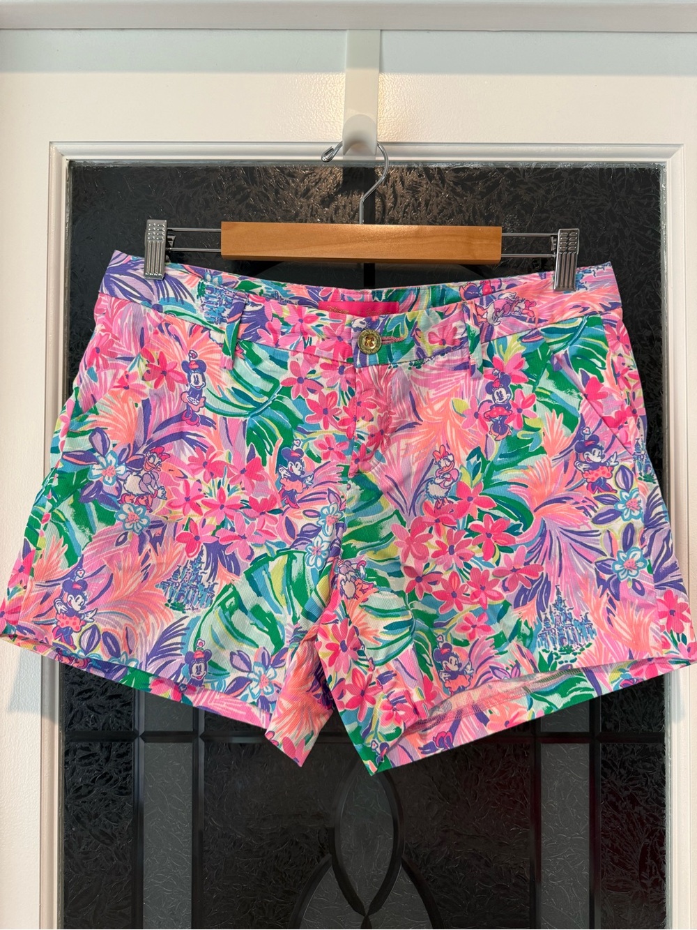 *RARE* Disney Parks x Lilly Pulitzer Mid Rise 5in Callahan Short